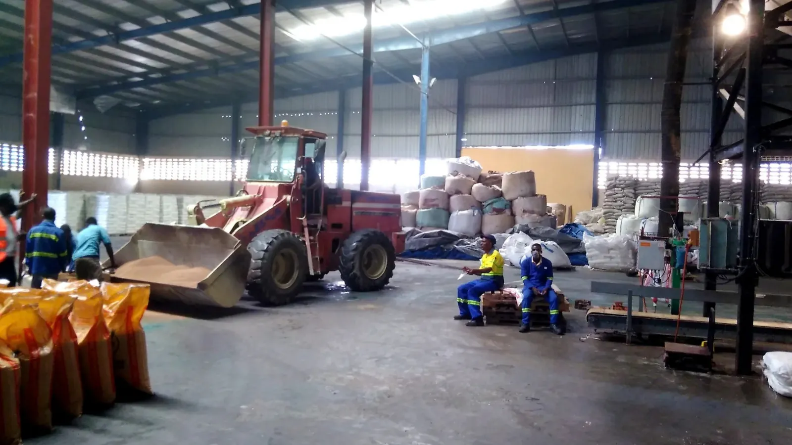 Fertilizer processing and material handling environment at the Vlakvlei project in South Africa